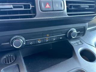 OPEL Combo usata, con Touch screen