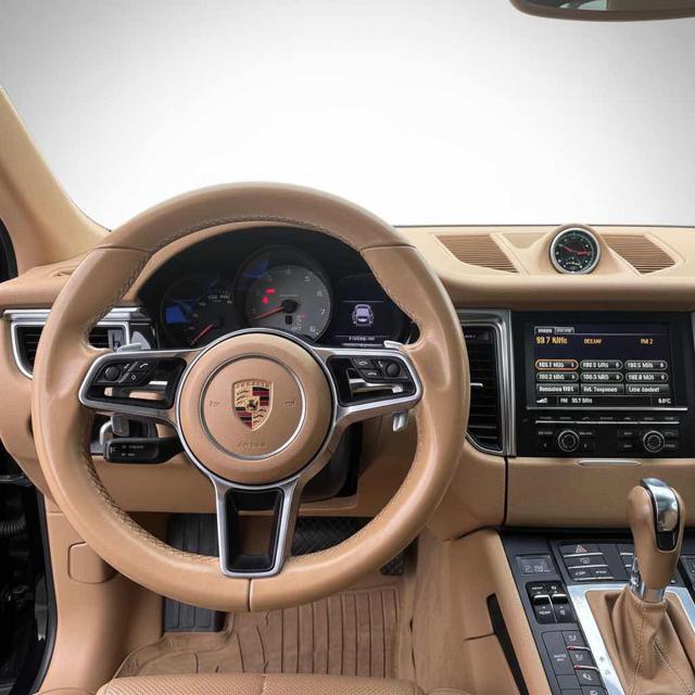 PORSCHE Macan usata, con Autoradio