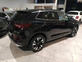 OPEL Grandland usata, con Autoradio