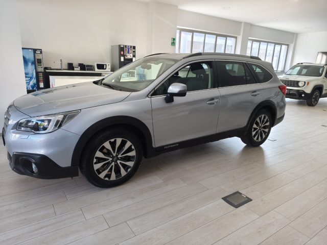 SUBARU OUTBACK usata, con Airbag