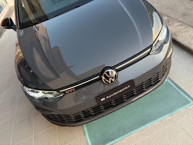 VOLKSWAGEN Golf usata, con Vivavoce