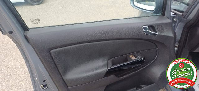 OPEL Corsa usata, con Boardcomputer