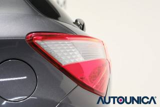 TOYOTA Yaris usata 40