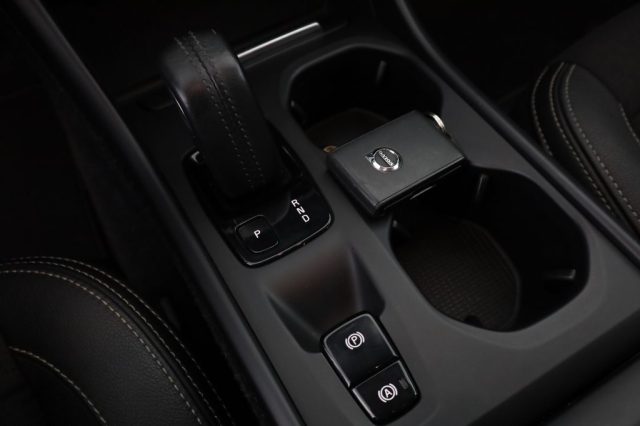 VOLVO XC40 usata 13