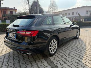 AUDI A4 usata, con Autoradio