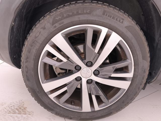 PEUGEOT 3008 usata, con Volante multifunzione