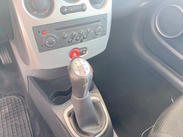 RENAULT Clio usata, con Servosterzo