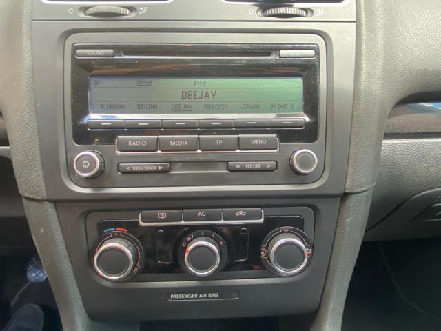 VOLKSWAGEN Golf usata, con Autoradio