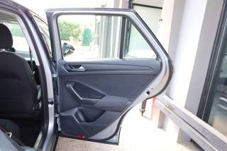 VOLKSWAGEN T-Roc usata 215