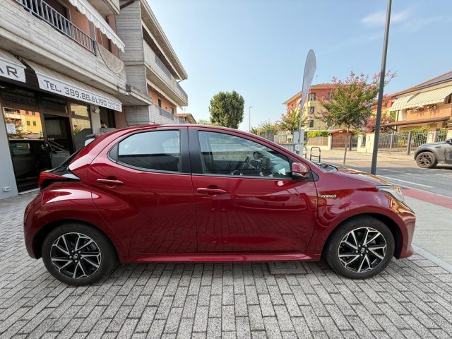 TOYOTA Yaris usata 3