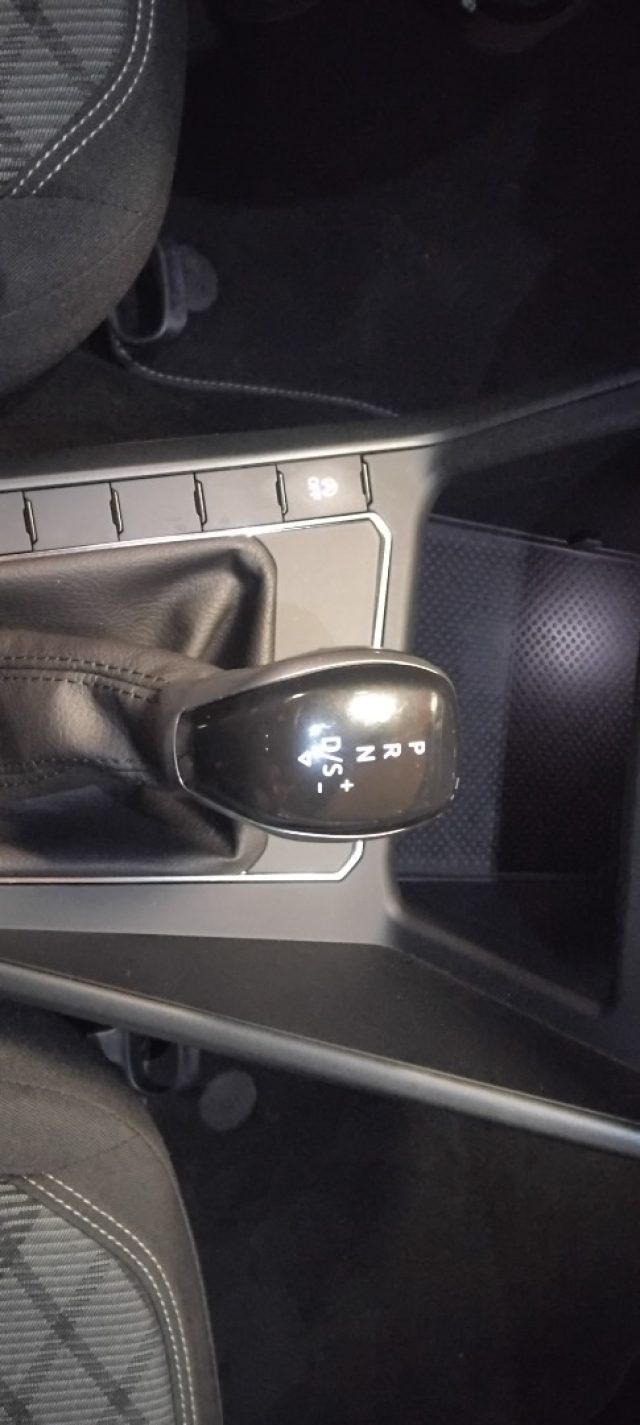 VOLKSWAGEN Taigo usata, con Sensori di parcheggio posteriori