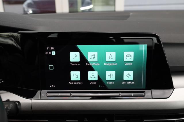 VOLKSWAGEN Golf usata, con Hill holder