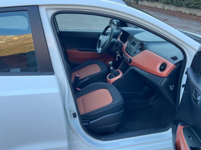 HYUNDAI i10 usata, con Servosterzo