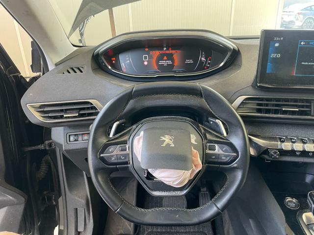 PEUGEOT 3008 usata, con USB