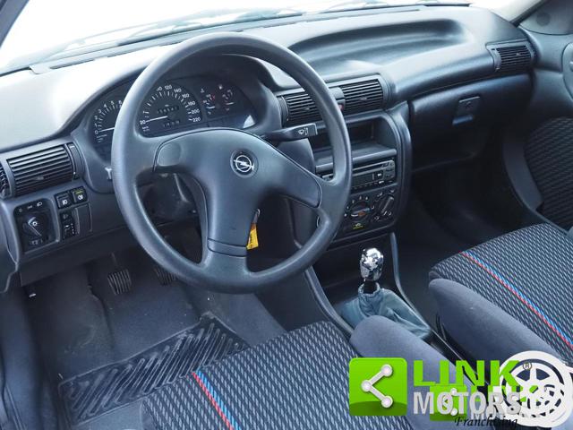 OPEL Astra usata 12