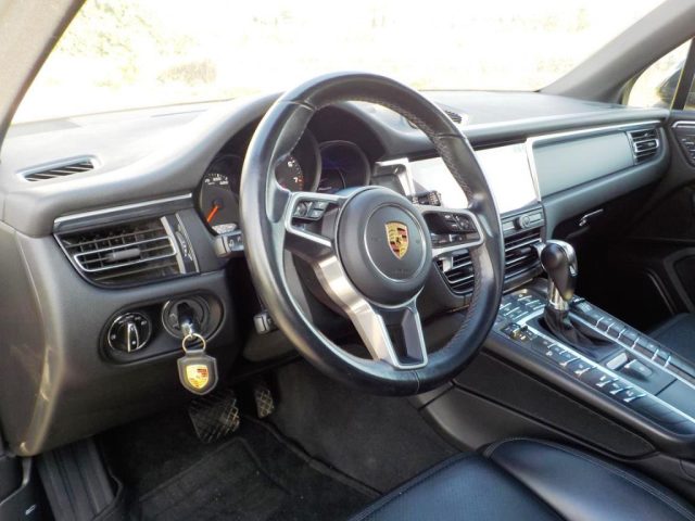 PORSCHE Macan usata, con Fendinebbia