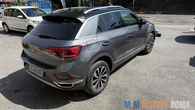 VOLKSWAGEN T-Roc usata, con Autoradio