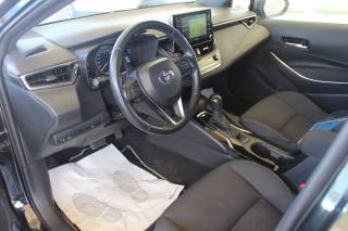 TOYOTA Corolla usata, con Fari LED