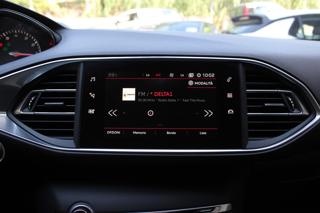 PEUGEOT 308 usata, con Volante in pelle