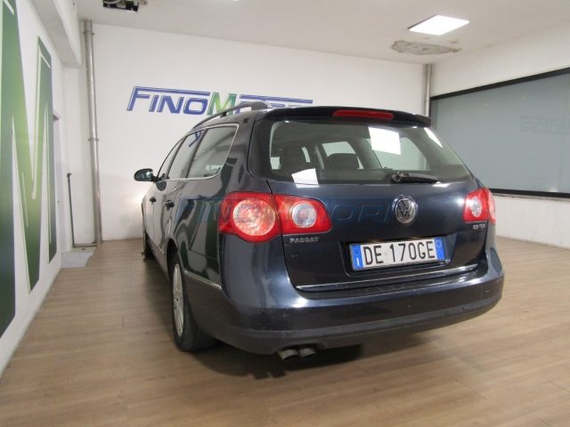 VOLKSWAGEN Passat usata, con ESP