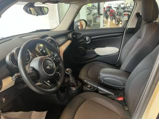 MINI Cooper D usata, con Autoradio