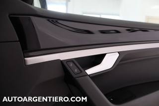 VOLKSWAGEN Touareg usata, con Bluetooth