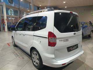 FORD Tourneo Courier usata, con Alzacristalli elettrici