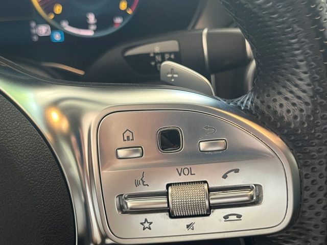 MERCEDES-BENZ GLC 300 usata, con Autoradio digitale