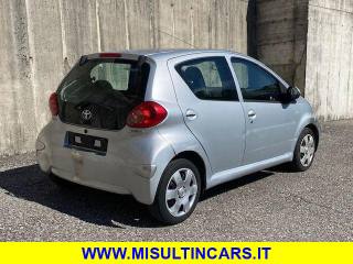 TOYOTA Aygo usata, con Autoradio