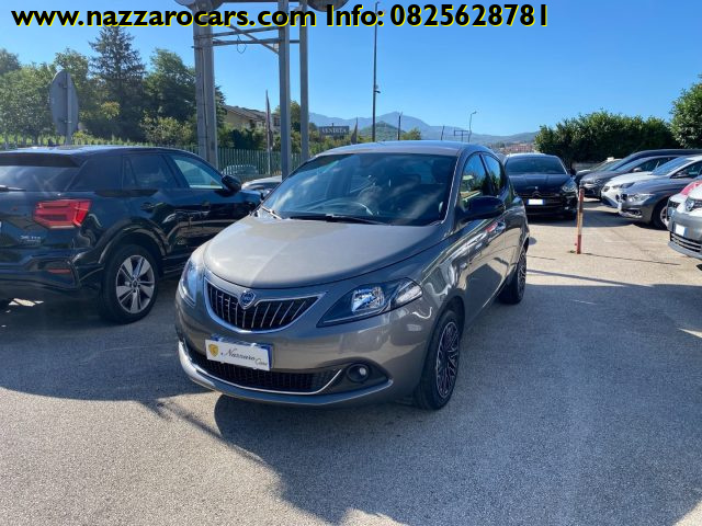 LANCIA Ypsilon usata, con USB