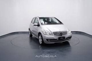 MERCEDES-BENZ A 180 usata, con Climatizzatore