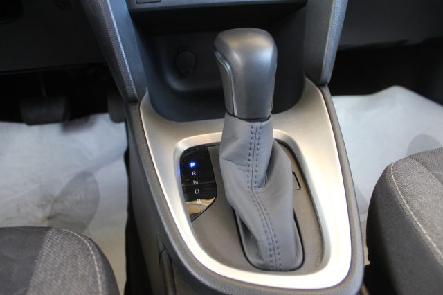 TOYOTA Yaris Cross usata, con Bracciolo