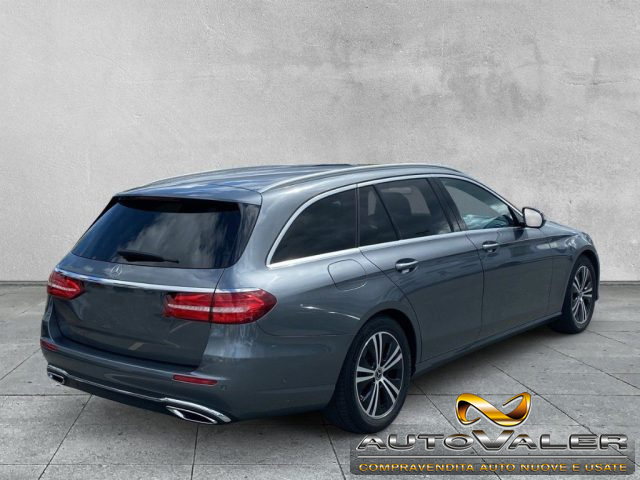 MERCEDES-BENZ E 200 usata, con Airbag