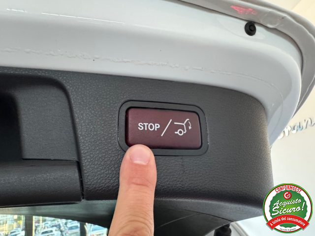 MERCEDES-BENZ GLA 200 usata, con Touch screen