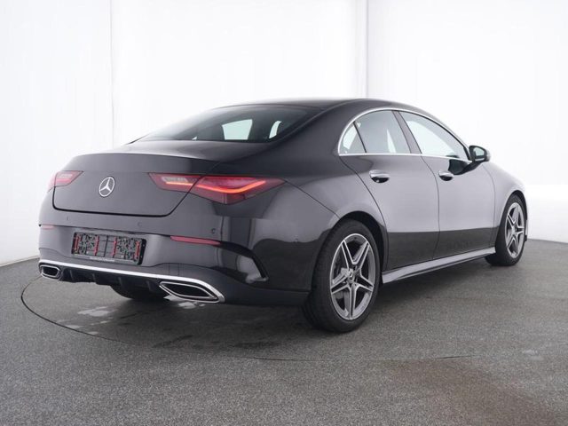 MERCEDES-BENZ CLA 180 usata, con Airbag