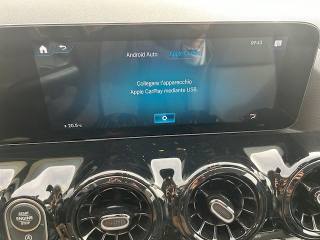 MERCEDES-BENZ GLA 180 usata, con Touch screen