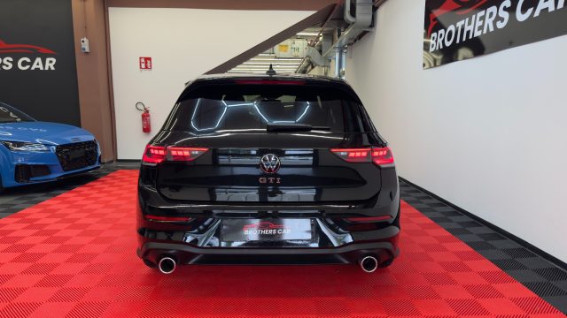 VOLKSWAGEN Golf usata, con Autoradio