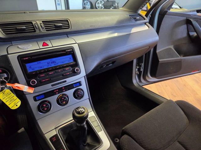 VOLKSWAGEN Passat usata, con Cruise Control