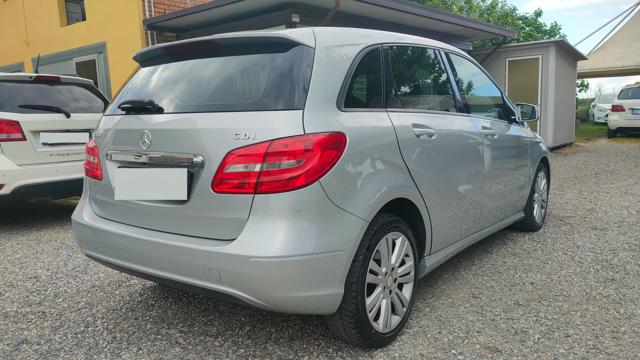 MERCEDES-BENZ B 180 usata, con Airbag laterali
