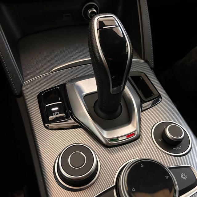 ALFA ROMEO Stelvio usata, con Touch screen
