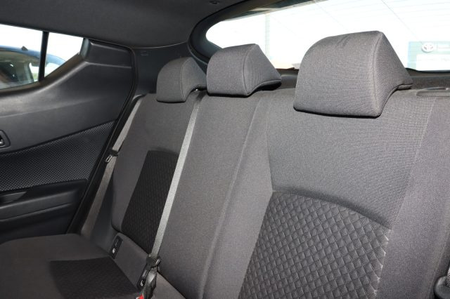 TOYOTA C-HR usata, con Cruise Control