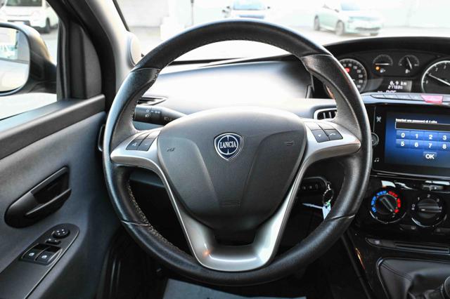LANCIA Ypsilon usata, con USB