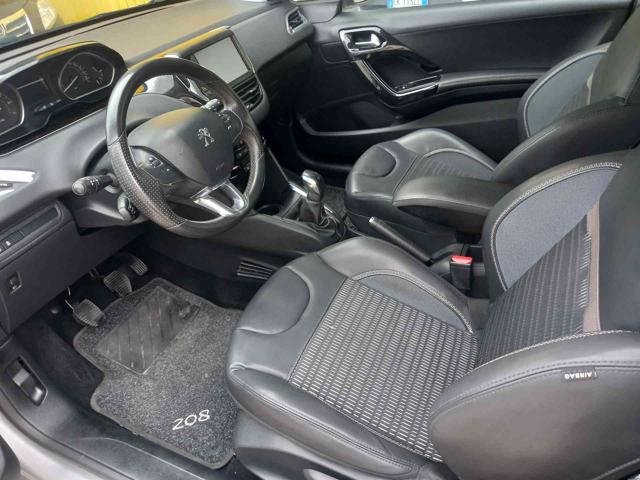 PEUGEOT 208 usata, con Sedile posteriore sdoppiato