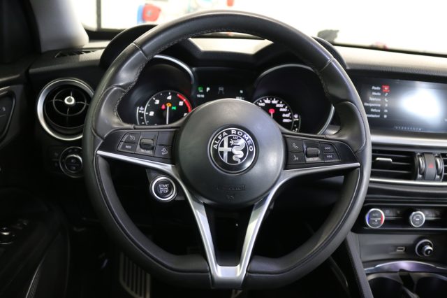 ALFA ROMEO Stelvio usata, con Park Distance Control
