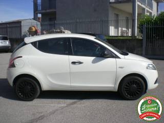 LANCIA Ypsilon usata, con Servosterzo