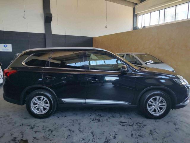 MITSUBISHI Outlander usata, con Boardcomputer