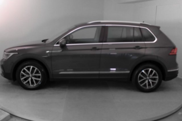 VOLKSWAGEN Tiguan usata, con Airbag laterali