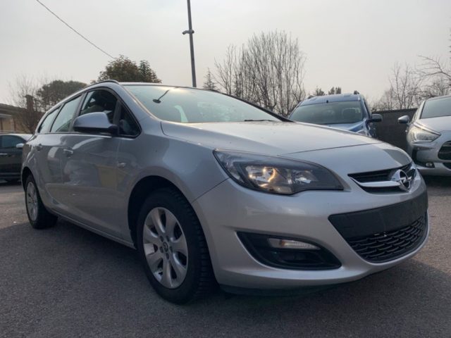 OPEL Astra usata, con Airbag