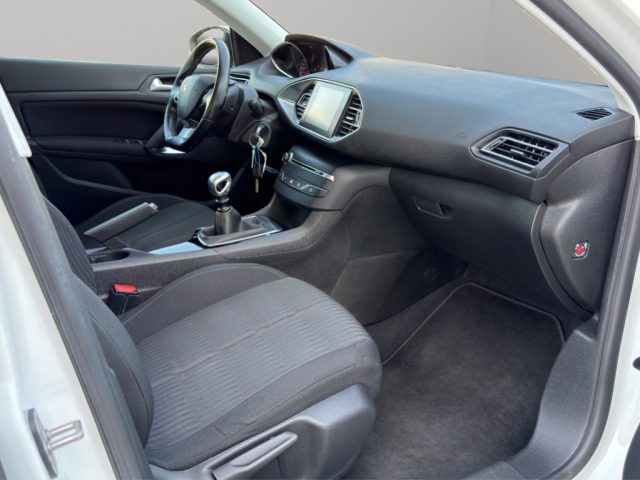 PEUGEOT 208 usata, con Controllo trazione