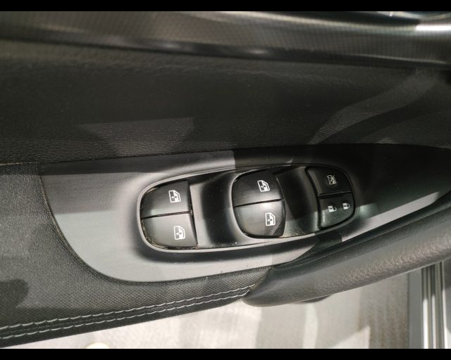 NISSAN Qashqai usata, con Specchietti laterali elettrici